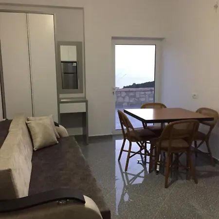 Krisl Hotel Piqeras