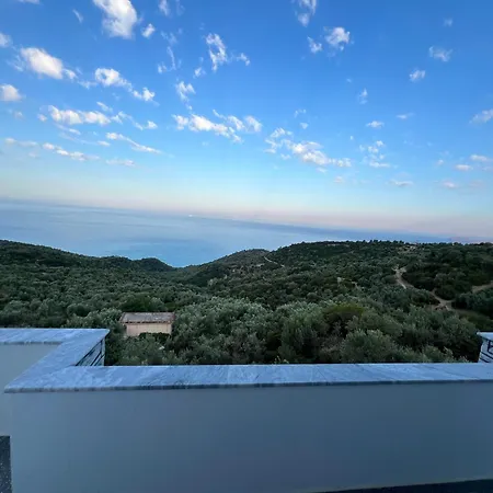 Hotel Krisl Piqeras